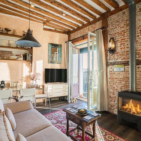1851: Exceptional 19Th Century Studio In Madrid Buitenkant foto