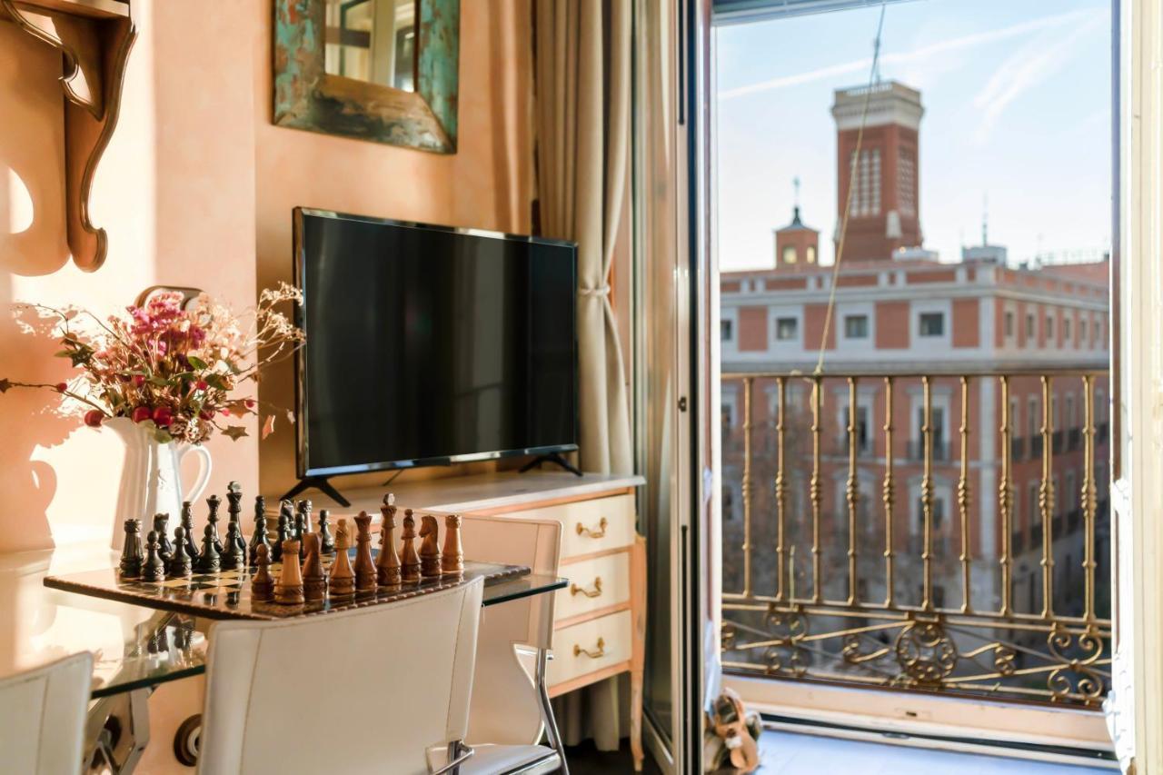 1851: Exceptional 19Th Century Studio In Madrid Buitenkant foto