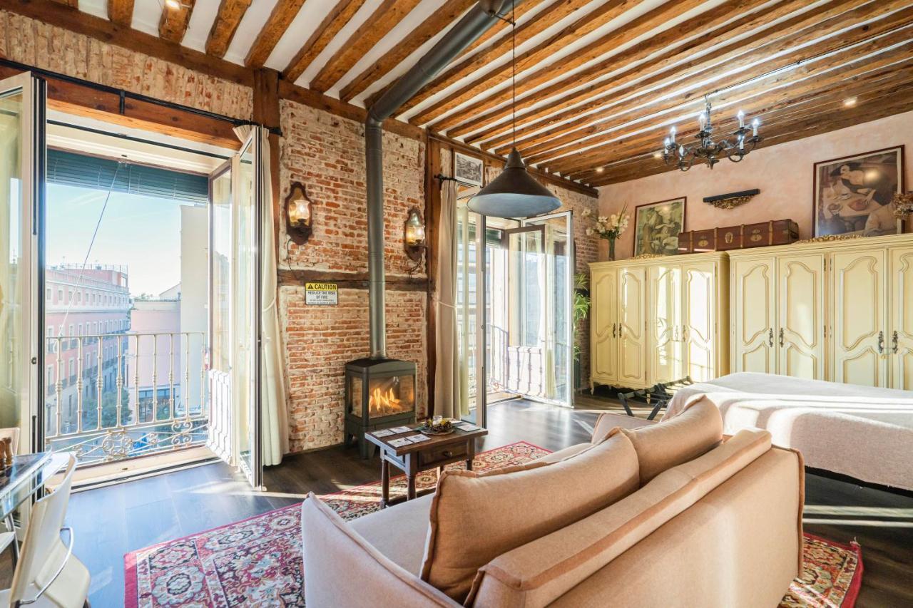 1851: Exceptional 19Th Century Studio In Madrid Buitenkant foto